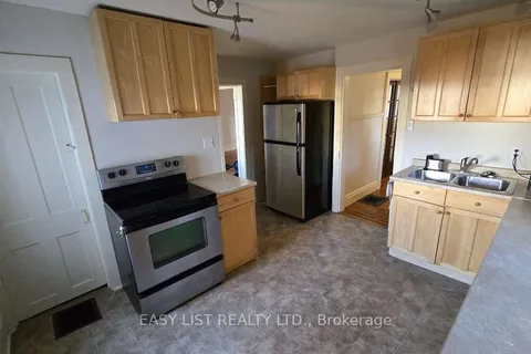 124 South Street, Gananoque, ON K7G 1A2