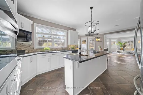 38 Marchvale Drive, Kanata, ON K2W 1C2