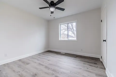 127 Borden Avenue, Port Colborne, ON L3K 3Z6
