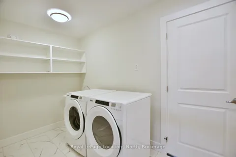 163 Courtland Street, Blue Mountains, ON L9Y 5L7