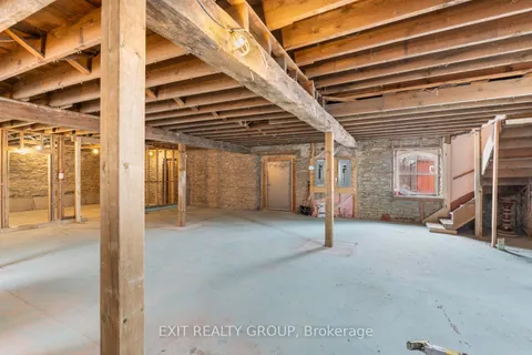 44 Union Road, Prince Edward County, ON K8N 4Z7