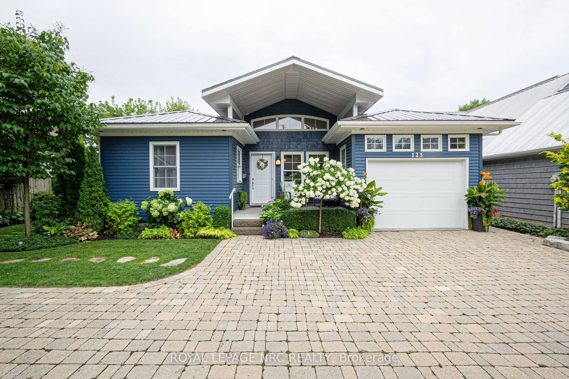 123 Arthur Street, St. Catharines, ON L2M 1H8