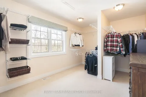 156 Deerfoot Trail, Huntsville, ON P1H 0A8