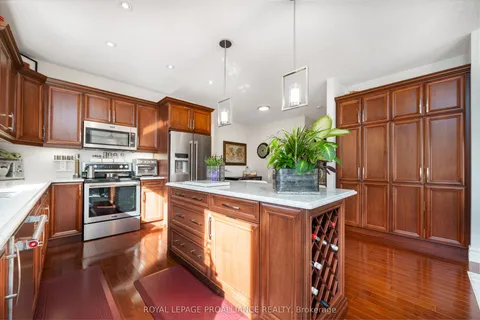 12 Dorchester Drive, Prince Edward County, ON K0K 3L0