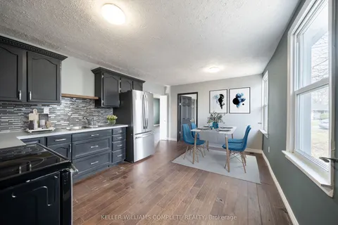 21 Renfrew Street, ON N3W 1E8