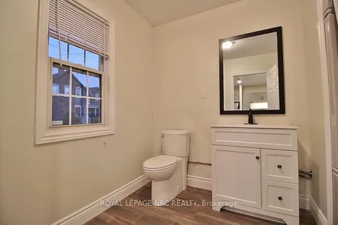 608 King Street, Port Colborne, ON L3K 4H7