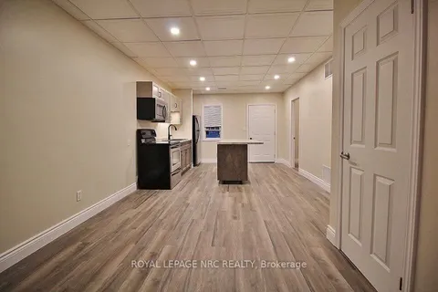 608 King Street, Port Colborne, ON L3K 4H7