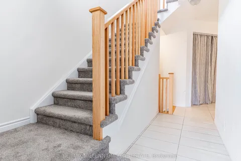 34 Henry Maracle Street, North Dumfries, ON N0B 1E0