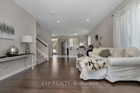 279 Falsetto Street, Orleans - Convent Glen and Area, ON K1W 0S4