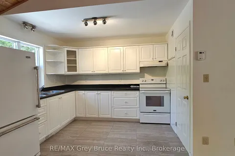83 Lakewood Country Lane, Northern Bruce Peninsula, ON N0H 1W0