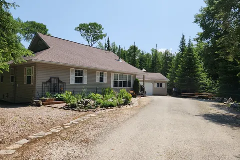 83 Lakewood Country Lane, Northern Bruce Peninsula, ON N0H 1W0