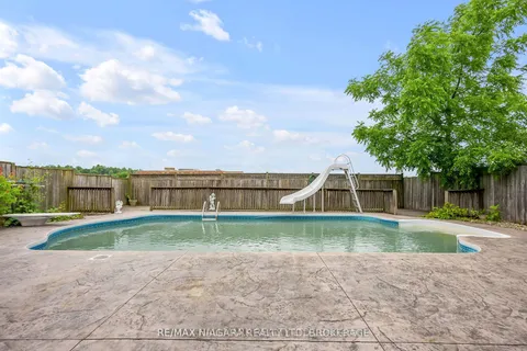 7149 Parkside Road, Niagara Falls, ON L2H 3L6