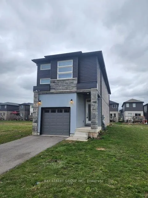 223 Iva Street, Welland, ON L3B 0H8