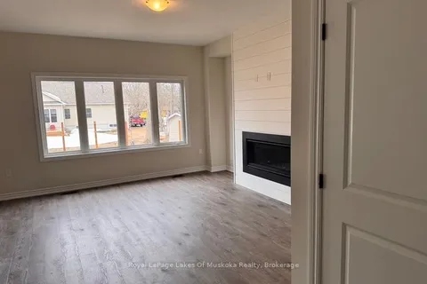 315 Beechwood Forest Lane, Gravenhurst, ON P1P 0H8