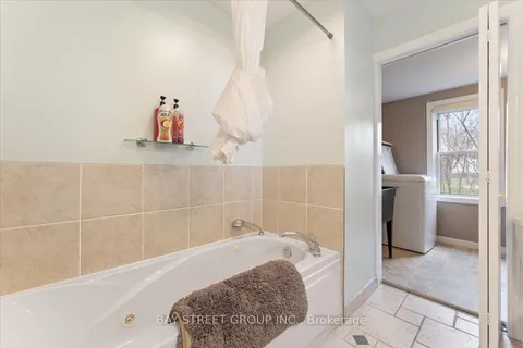 1019 Beach Boulevard, Hamilton, ON L8H 6Z8