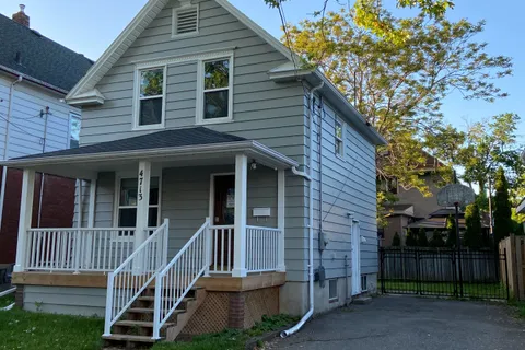 4713 Cookman Crescent, Niagara Falls, ON L2E 1C1