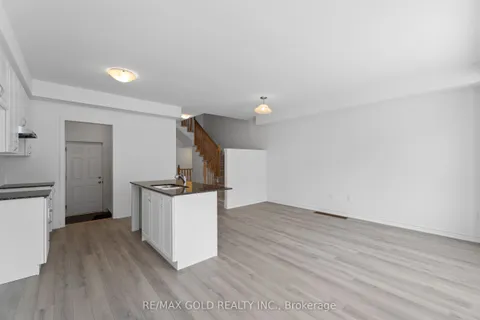 93 Molozzi Street, Erin, ON N0B 1T0