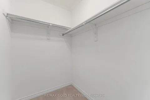 93 Molozzi Street, Erin, ON N0B 1T0