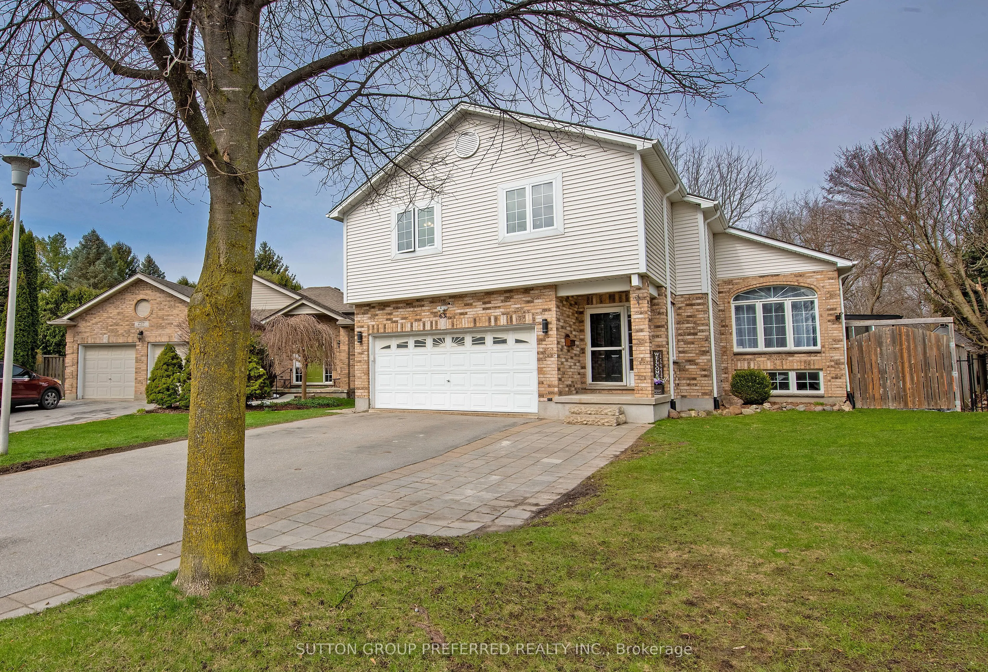 631 Thornwood Court, ON N6H 5J5