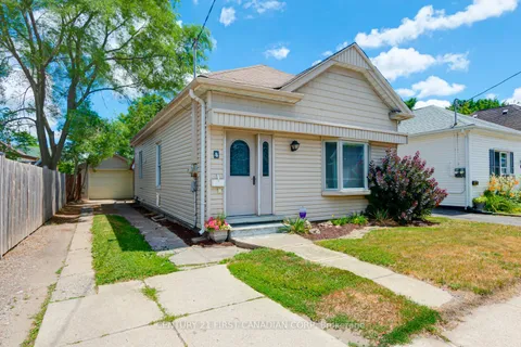 4 ADELAIDE Street, London, ON N5Z 3J8
