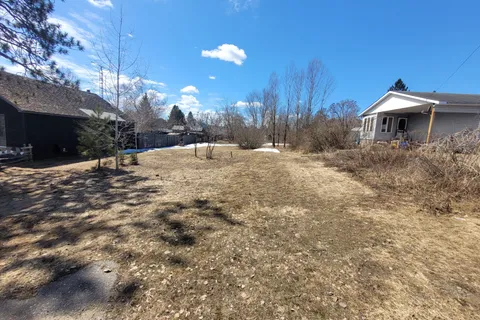 260 SIXTH Street, Mattawa, ON P0H 1V0