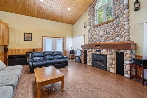 206 ON-141 Highway, Huntsville, ON P0B 1M0