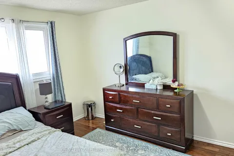 45 Locust Crescent, London, ON N6E 2K1