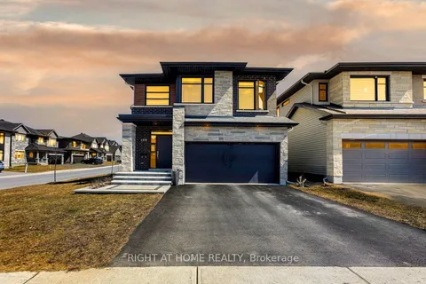4511 Kelly Farm Drive, Blossom Park - Airport and Area, ON K1X 0E7