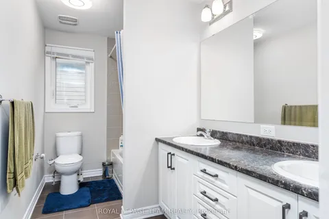 12 Knockaderry Crescent, Barrhaven, ON K2C 3H2