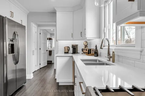 1601 Peter Street, Cornwall, ON K6J 1W7