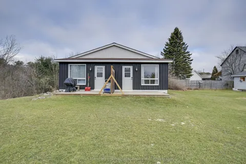 155/157 WOODCHESTER Avenue, Bracebridge, ON P1L 1H8