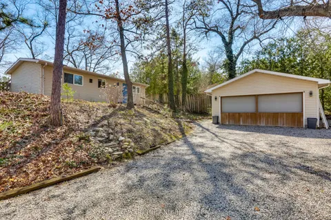 7933 KATHARINE Crescent, Lambton Shores, ON N0M 2L0