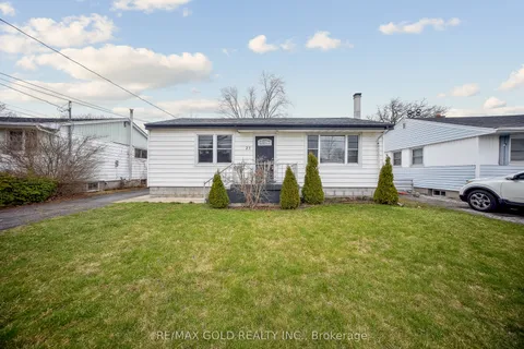 27 Lakeview Avenue, Grimsby, ON L3M 3L9