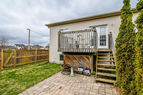 180 Oakcrest Avenue, Welland, ON L3C 7K3
