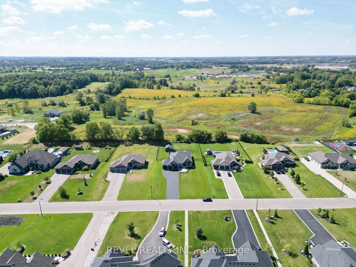 21 Tedley Boulevard, Brantford, ON N3T 0E3