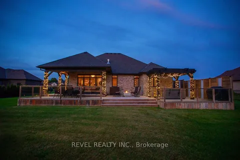 21 Tedley Boulevard, Brantford, ON N3T 0E3