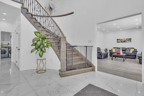 2 Currie Drive, Puslinch, ON N0B 2C0