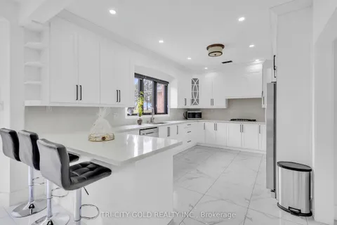 2 Currie Drive, Puslinch, ON N0B 2C0