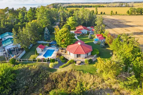 84763 Ontario Street, Ashfield-Colborne-Wawanosh, ON N7A 3X9