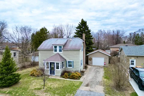 677 Louis Street, Saugeen Shores, ON N0H 2C4