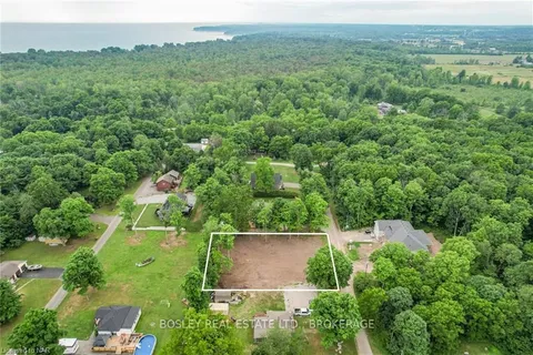 4909 Mapleview Crescent, Port Colborne, ON L0S 1R0