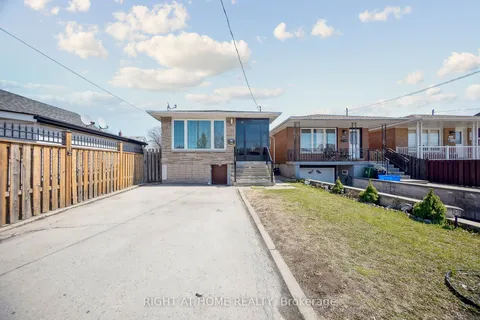640 Tate Avenue, Hamilton, ON L8H 6E3