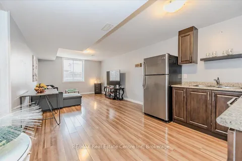 86 Davis Street, Guelph, ON N1E 0G2