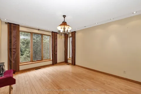 42 Twilight (Davidson) Crescent, ON K1J 6M3