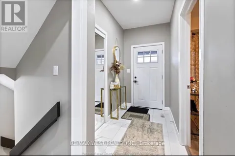 919 Pierre Avenue, Windsor, ON N9A 2K8