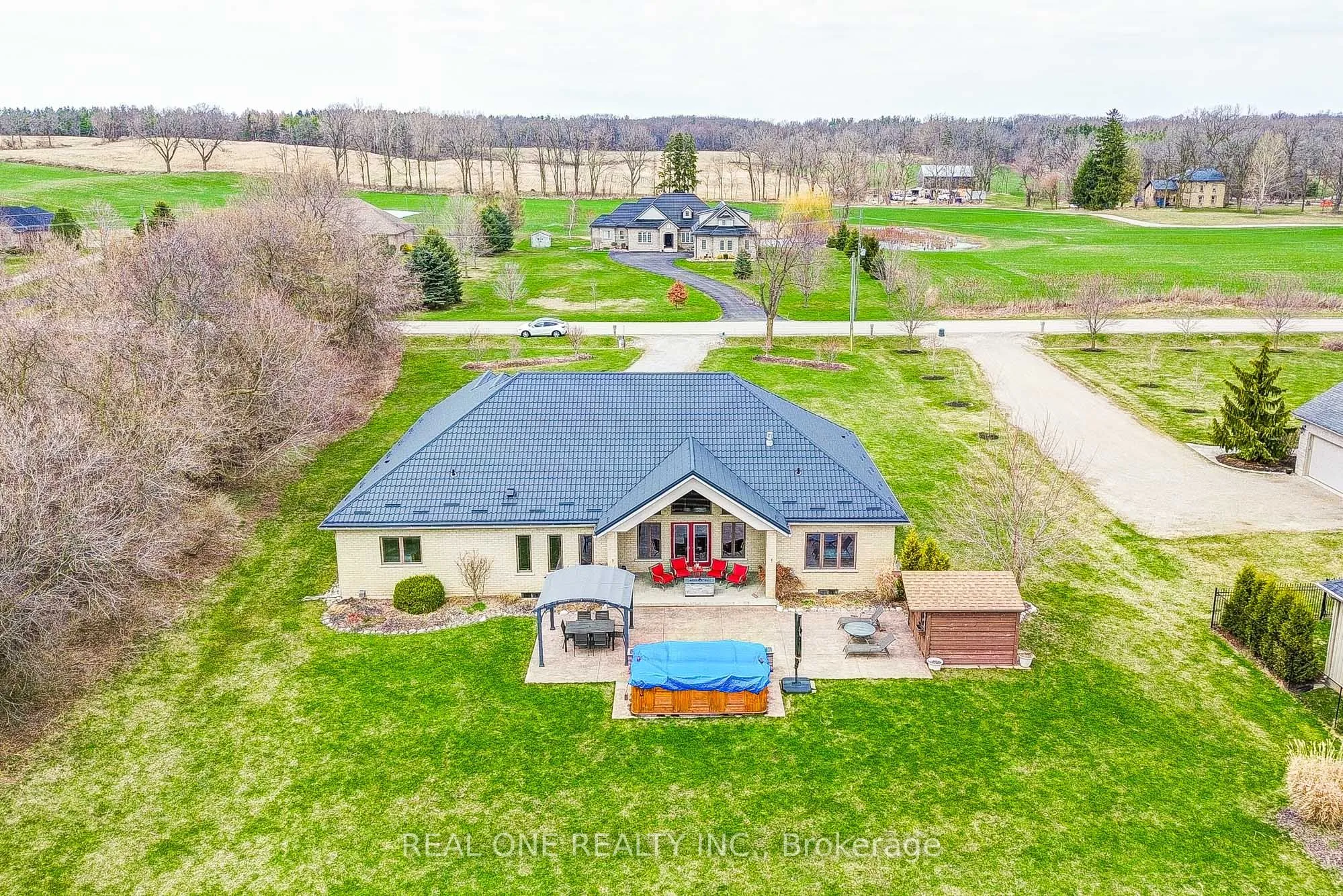492 Scenic Drive, Brant, ON N0E 1E0