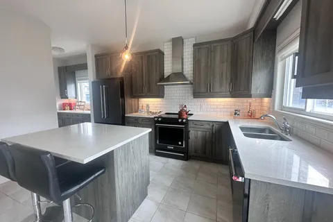 15 Ironwood Court, Thorold, ON L2V 0J1