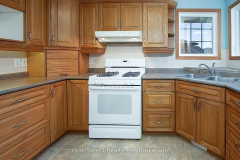 20 Ridgewood Crescent, St. Marys, ON N4X 1E8