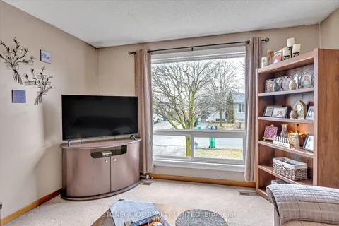 2180 Easthill Drive, ON K9L 1X3