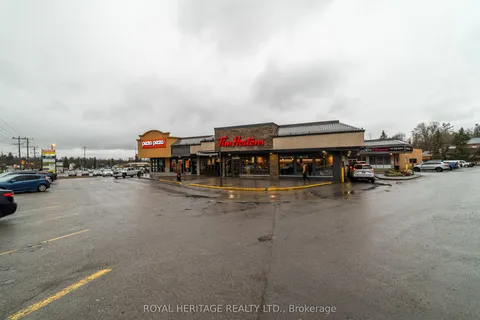 364 Parkhill Road, Peterborough North, ON K9H 3J1